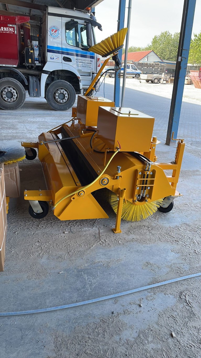 Kehrmaschine mieten